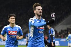 爱游戏娱乐平台 -今晨体能课后，那不勒斯内部沟通备战葡超，底气十足，高层口径保持一致(那不勒斯vs巴萨罗那)